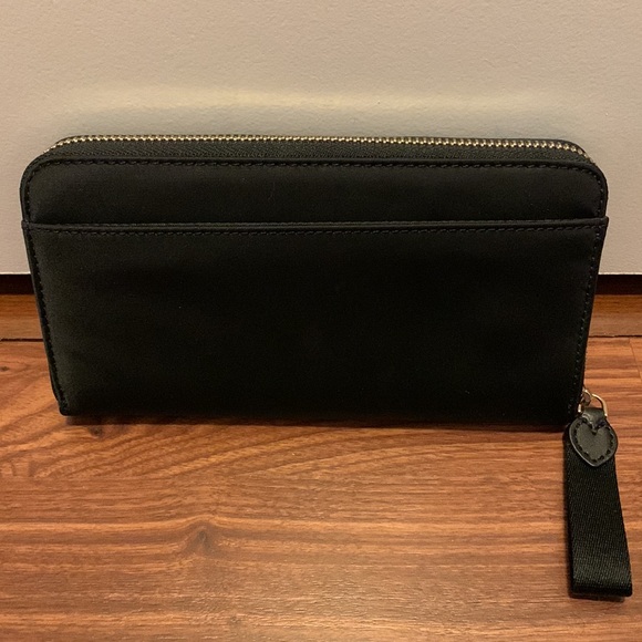Kate Spade Chelsea Large Continental Wallet - Black/Gold Hardware - Picture 3 of 6